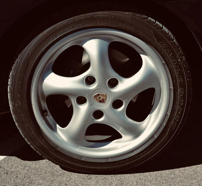 1999 Porsche 986 Boxster - Image 16 of 31