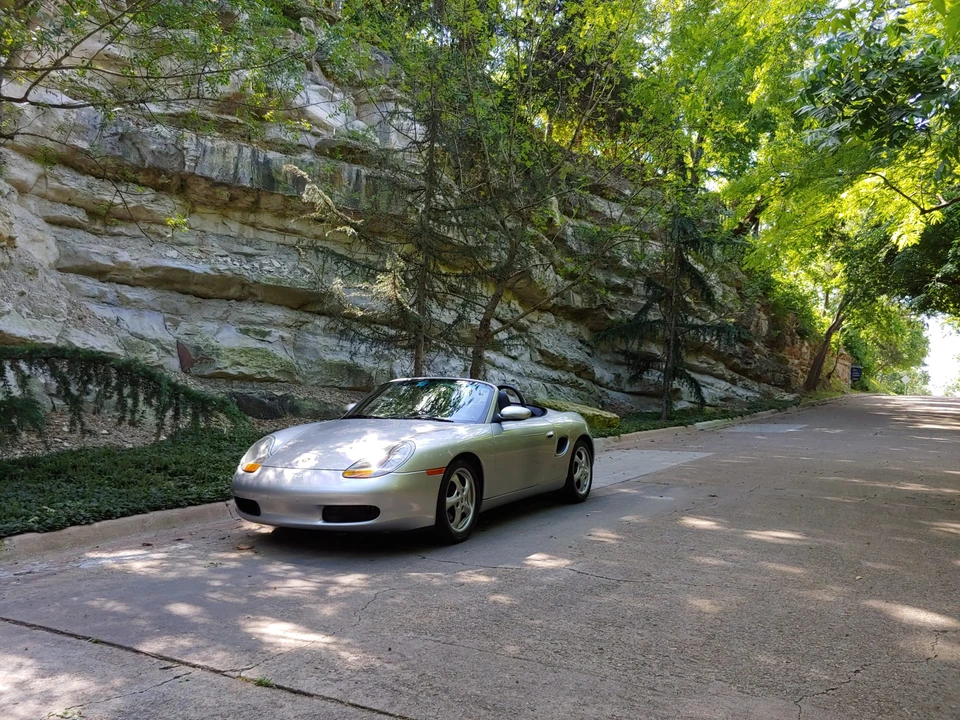 1999 Porsche 986 Boxster - Image 10 of 31