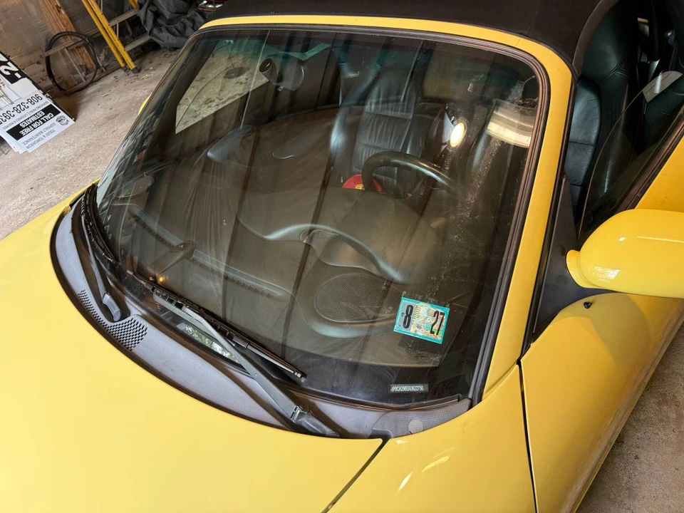 1999 Porsche 986 Boxster - Image 13 of 17