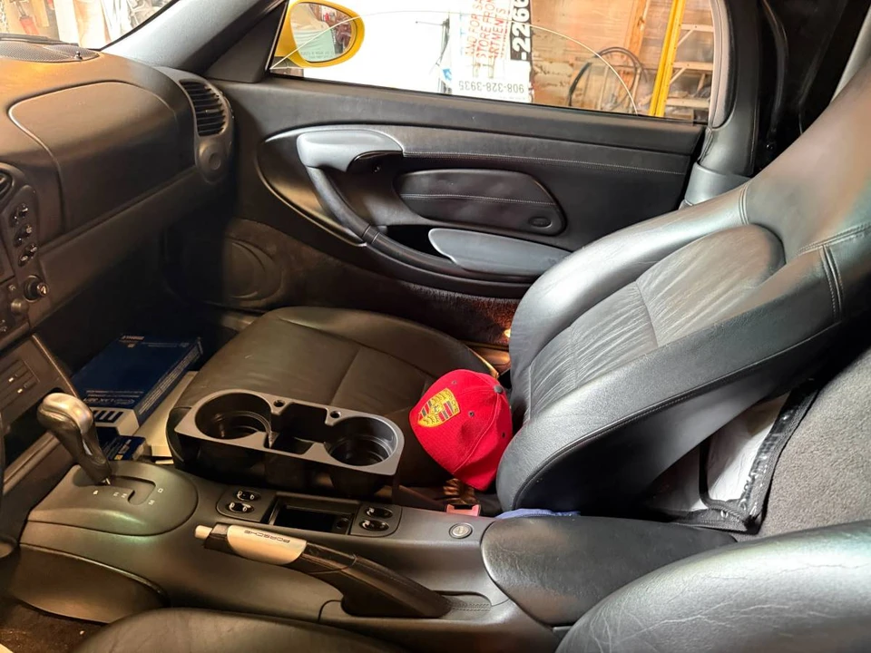 1999 Porsche 986 Boxster - Image 12 of 17