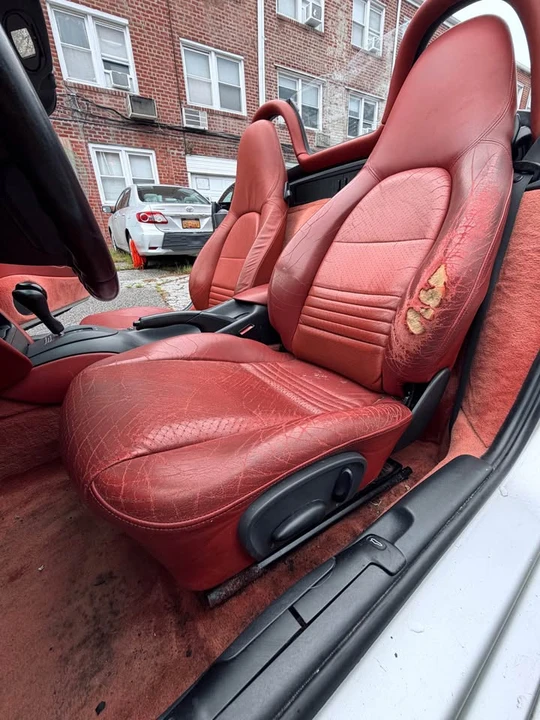 1999 Porsche 986 Boxster - Image 11 of 16