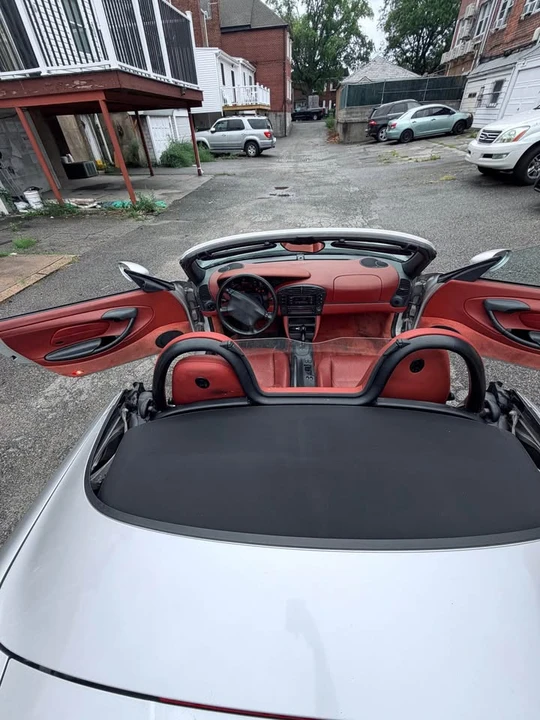 1999 Porsche 986 Boxster - Image 13 of 16