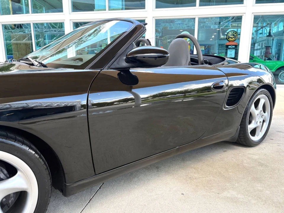 1999 Porsche 986 Boxster - Image 13 of 31
