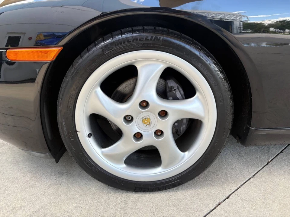 1999 Porsche 986 Boxster - Image 28 of 31