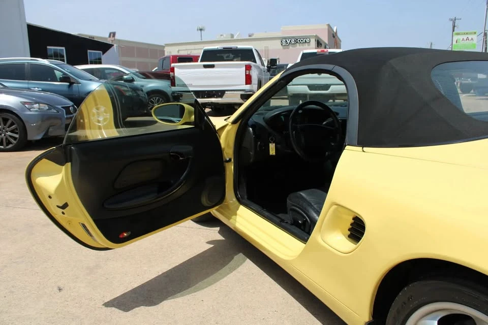 1999 Porsche 986 Boxster - Image 11 of 20