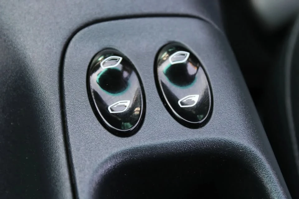 1999 Porsche 986 Boxster - Image 19 of 20