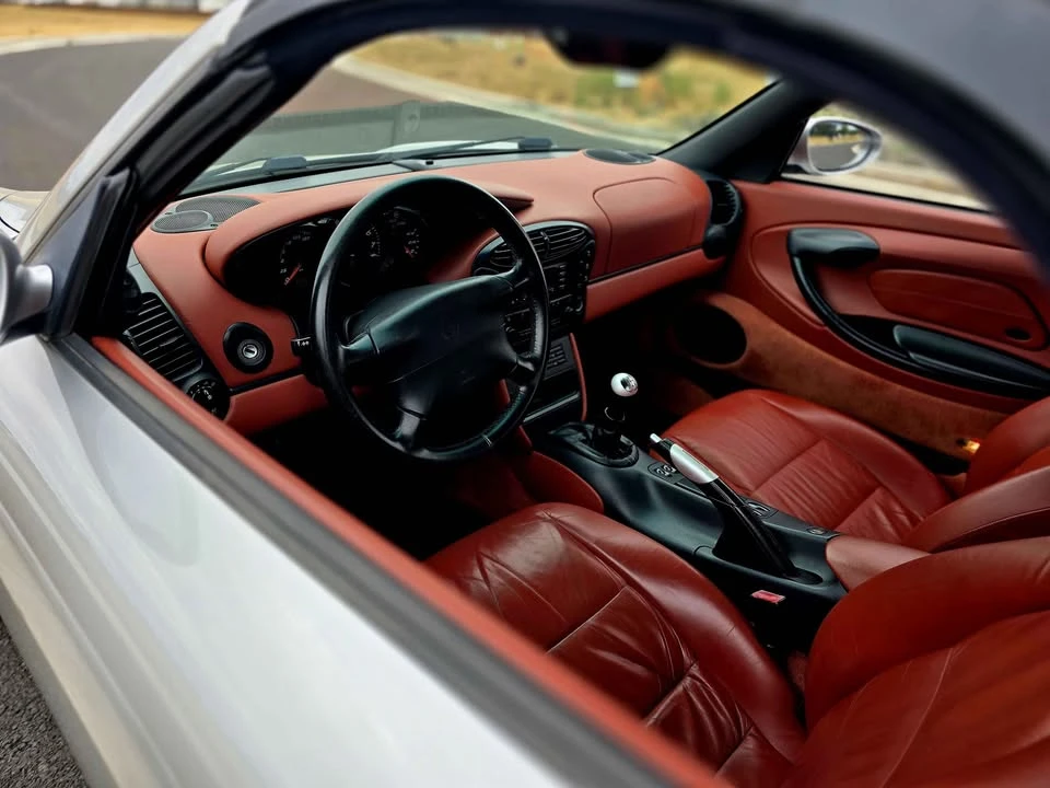1999 Porsche 986 Boxster - Image 9 of 17