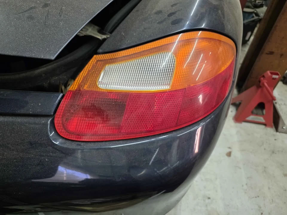 1999 Porsche 986 Boxster - Image 10 of 11