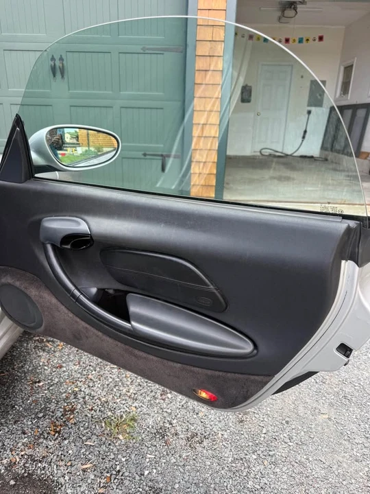 1999 Porsche 986 Boxster - Image 10 of 18