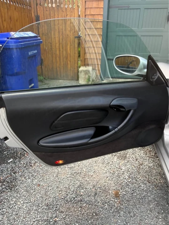 1999 Porsche 986 Boxster - Image 13 of 18