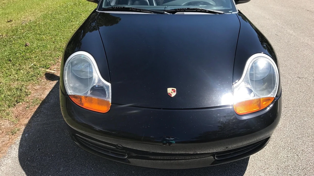 1999 Porsche 986 Boxster - Image 11 of 16
