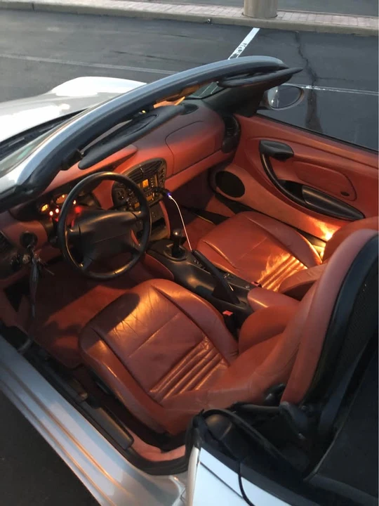 1999 Porsche 986 Boxster - Image 10 of 18