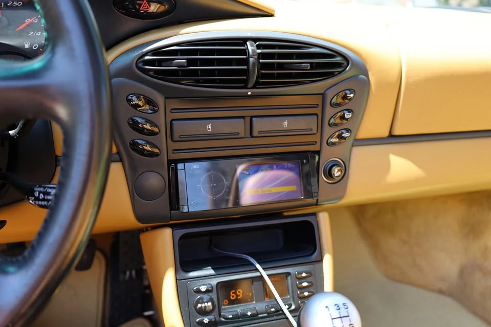 1999 Porsche 986 Boxster - Image 17 of 20