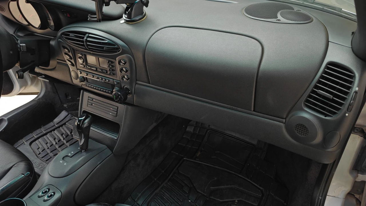 1999 Porsche 986 Boxster - Image 8 of 18