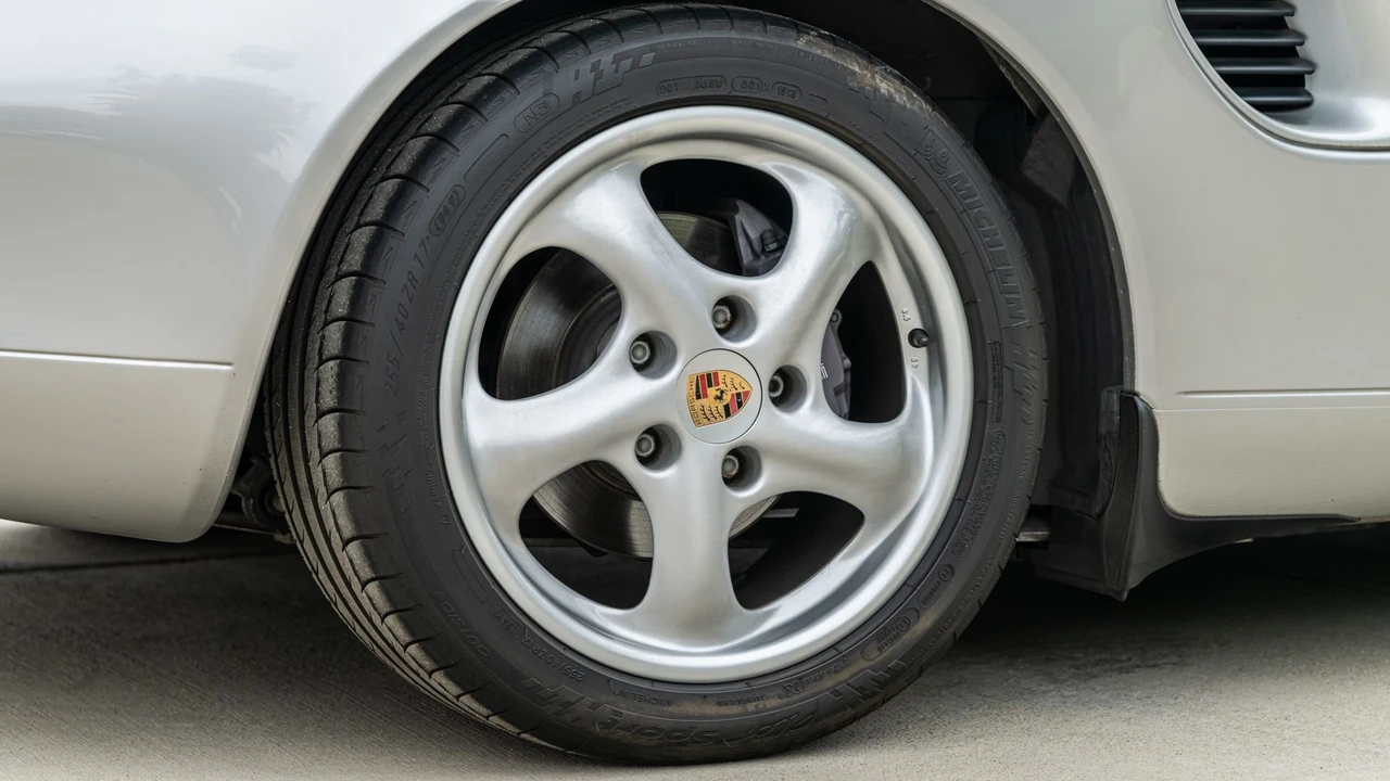 1999 Porsche 986 Boxster - Image 28 of 31
