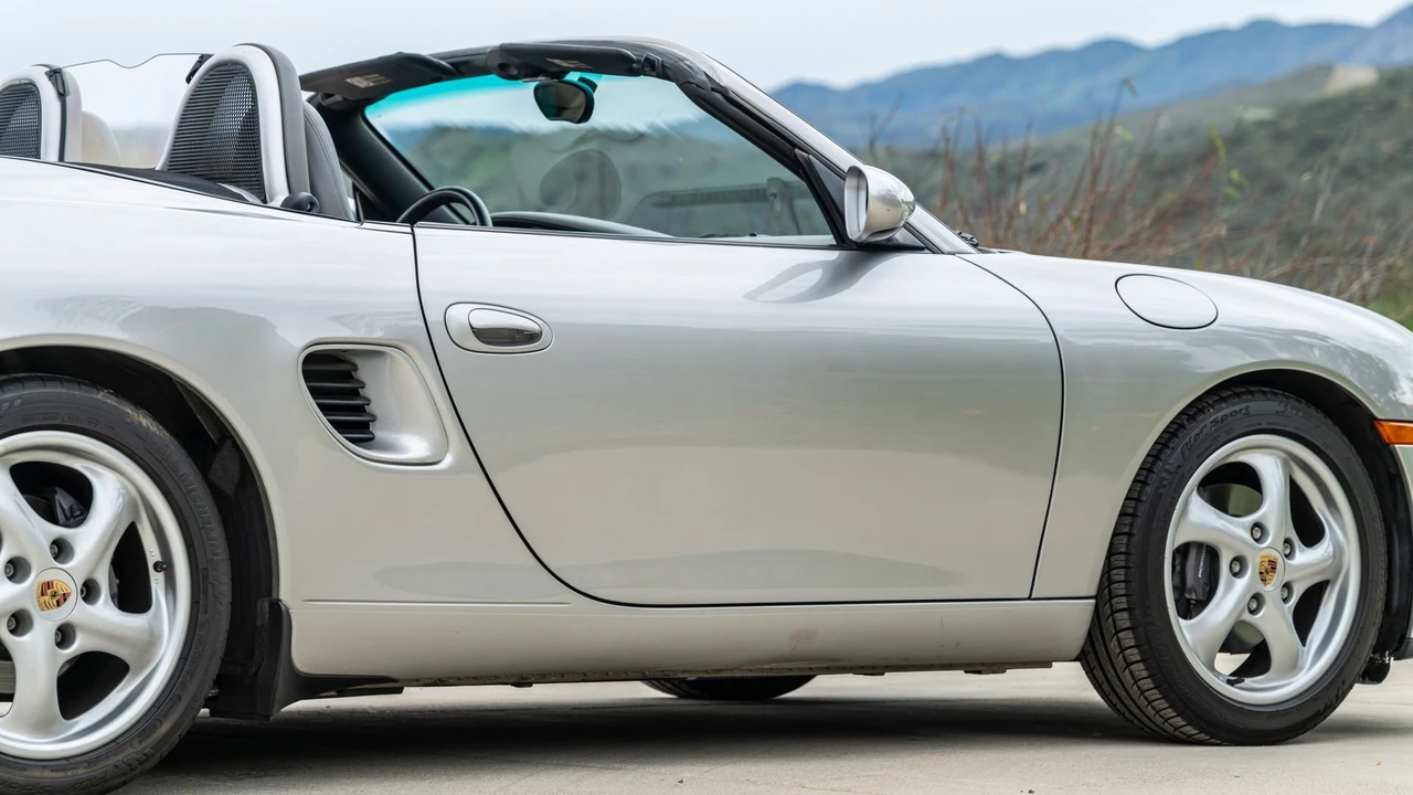 1999 Porsche 986 Boxster - Image 31 of 31