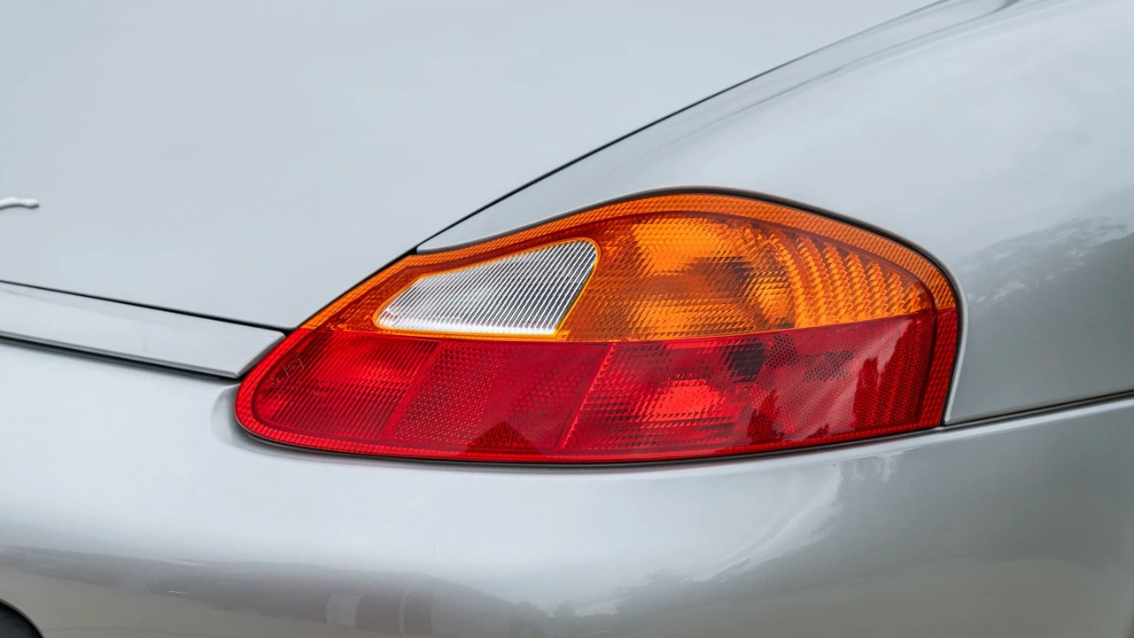 1999 Porsche 986 Boxster - Image 23 of 31
