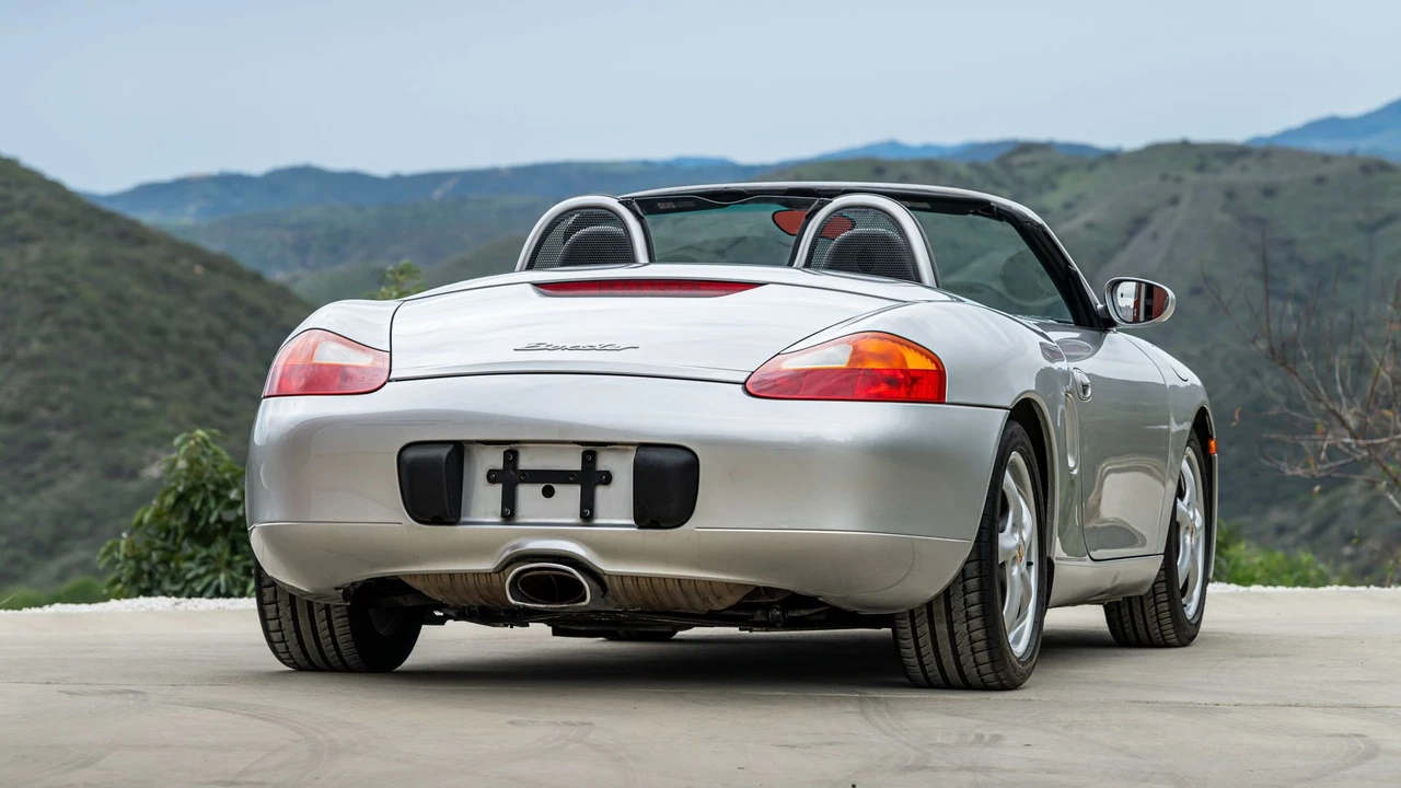 1999 Porsche 986 Boxster - Image 14 of 31