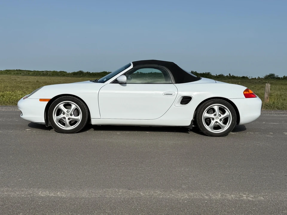 1999 Porsche 986 Boxster - Image 9 of 31