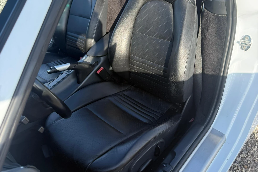1999 Porsche 986 Boxster - Image 25 of 31