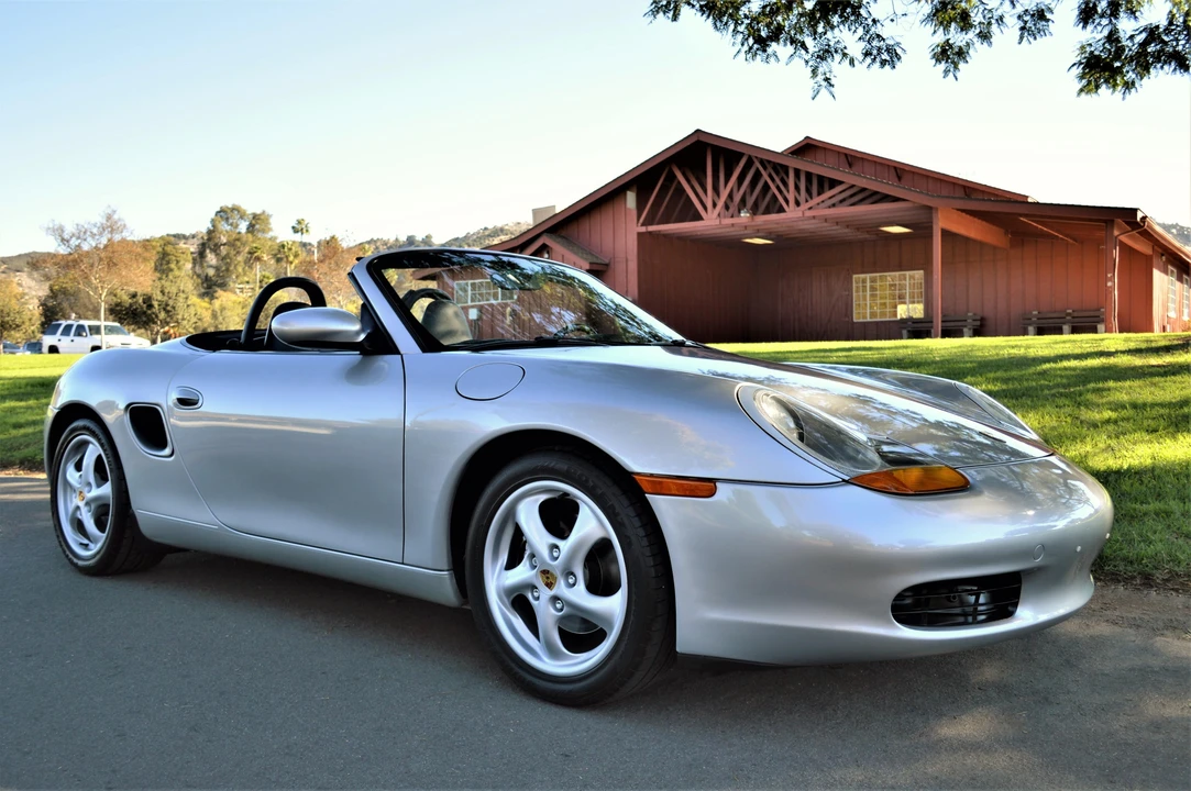 1999 Porsche 986 Boxster - Image 13 of 31
