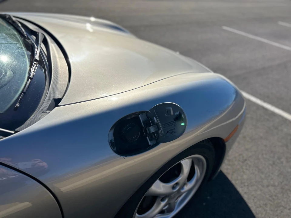 1999 Porsche 986 Boxster - Image 28 of 31
