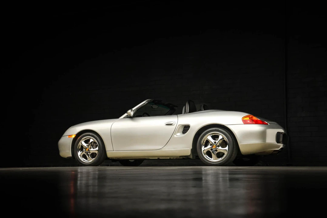1999 Porsche 986 Boxster - Image 13 of 31