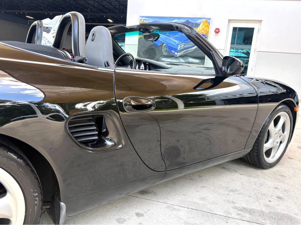 1999 Porsche 986 Boxster - Image 17 of 31