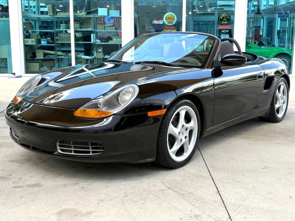 1999 Porsche 986 Boxster - Image 11 of 31