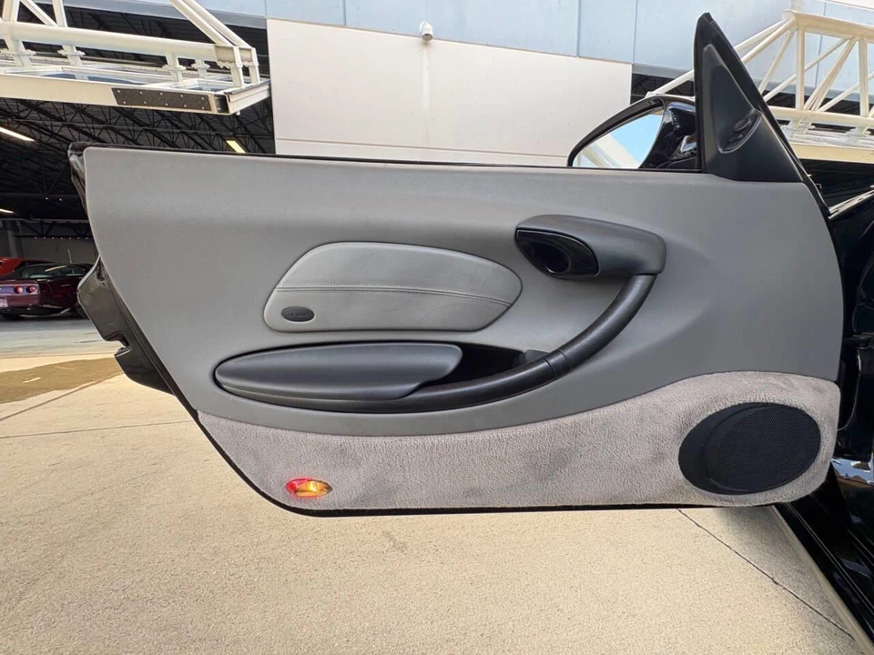 1999 Porsche 986 Boxster - Image 29 of 31