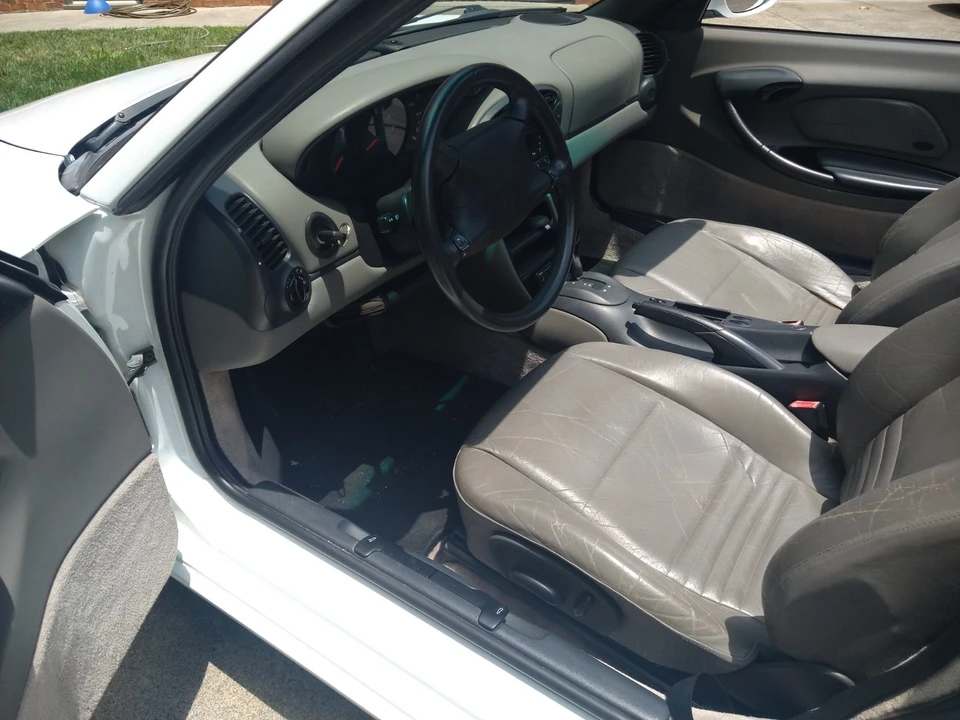 1999 Porsche 986 Boxster - Image 10 of 26