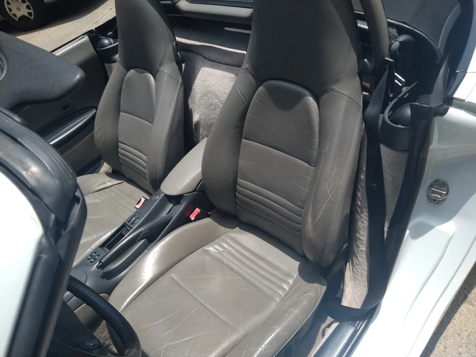 1999 Porsche 986 Boxster - Image 11 of 26