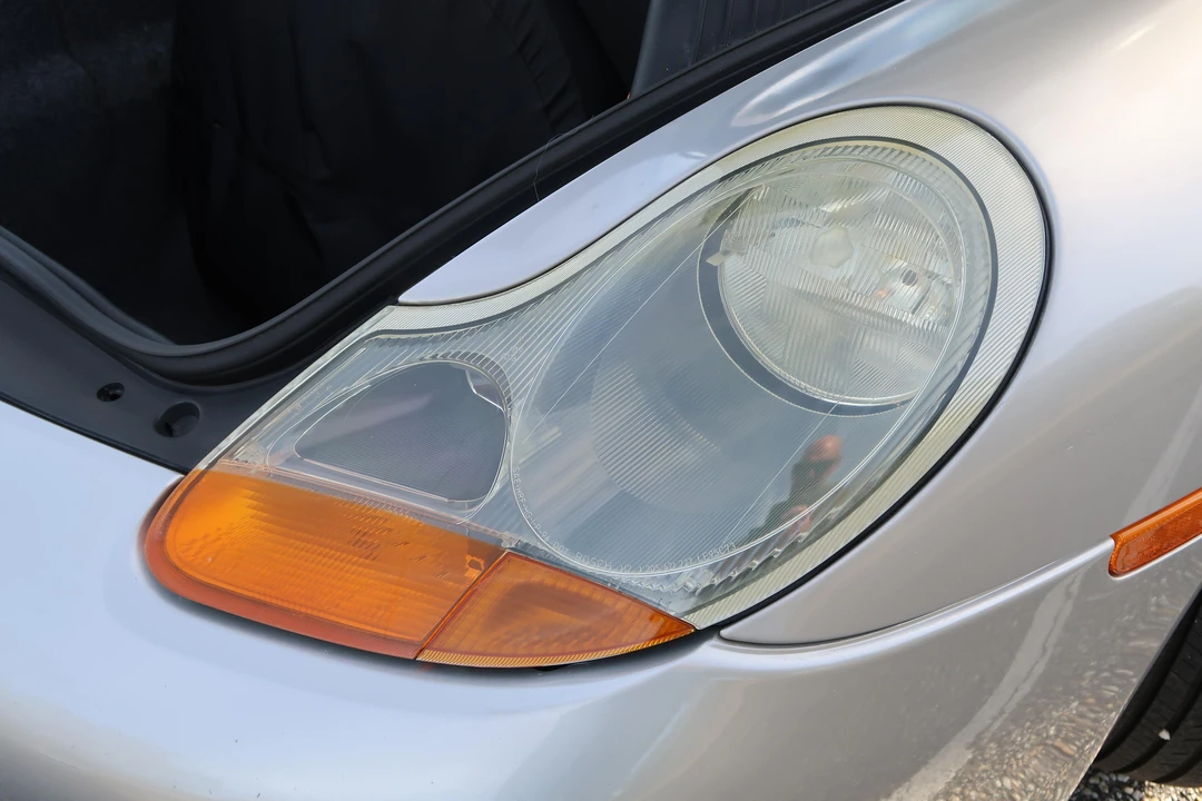 1999 Porsche 986 Boxster - Image 28 of 31