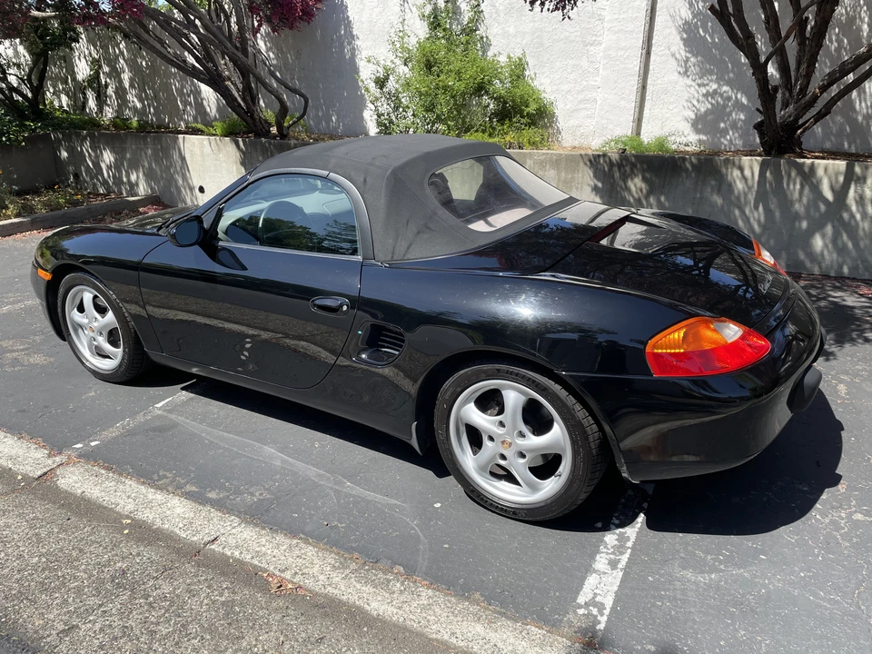 1999 Porsche 986 Boxster - Image 17 of 31