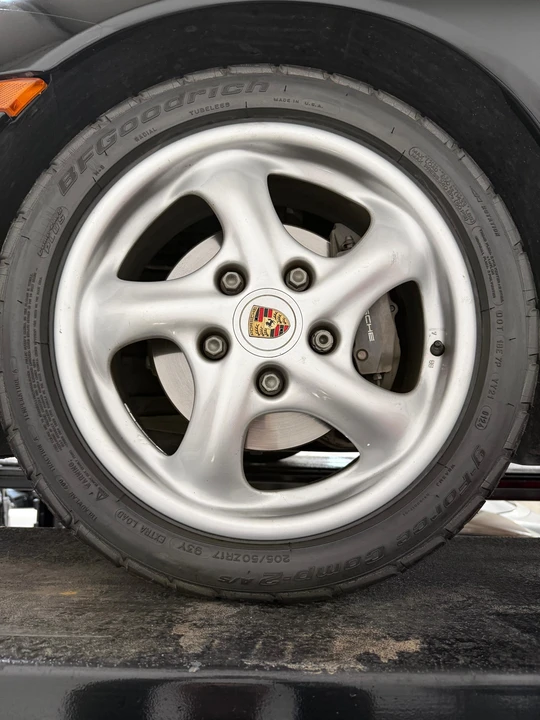 1999 Porsche 986 Boxster - Image 28 of 31