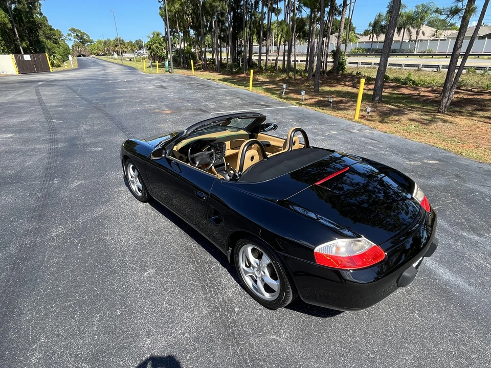 1999 Porsche 986 Boxster - Image 11 of 31