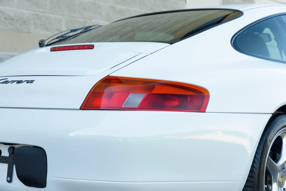1999 Porsche 996 Carrera - Image 13 of 20