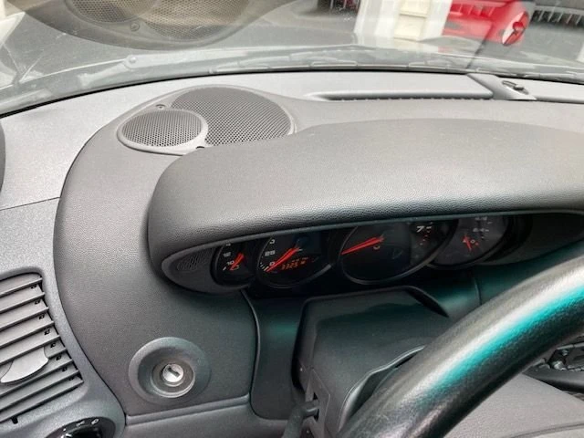 1999 Porsche 996 Carrera 4 - Image 17 of 20