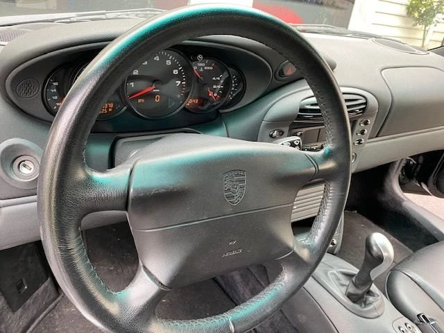 1999 Porsche 996 Carrera 4 - Image 14 of 20