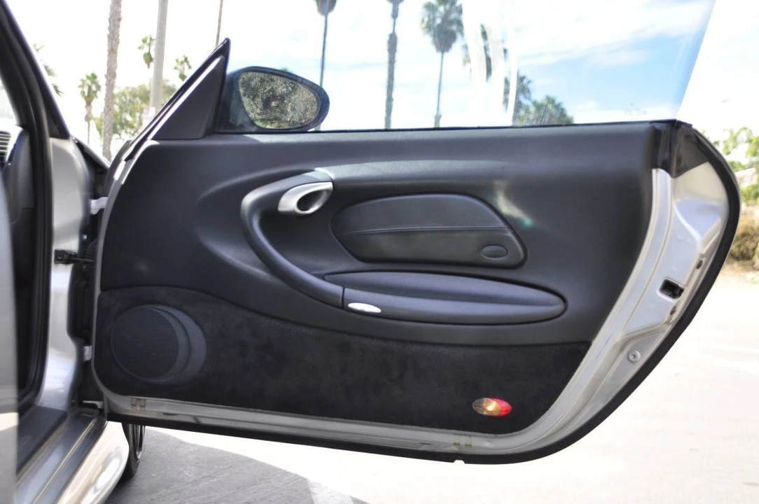 1999 Porsche 996 Carrera - Image 14 of 20