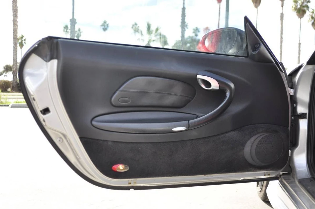 1999 Porsche 996 Carrera - Image 15 of 20