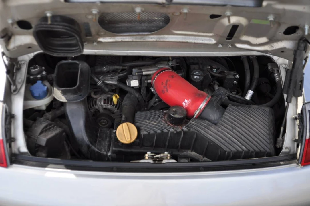 1999 Porsche 996 Carrera - Image 9 of 20