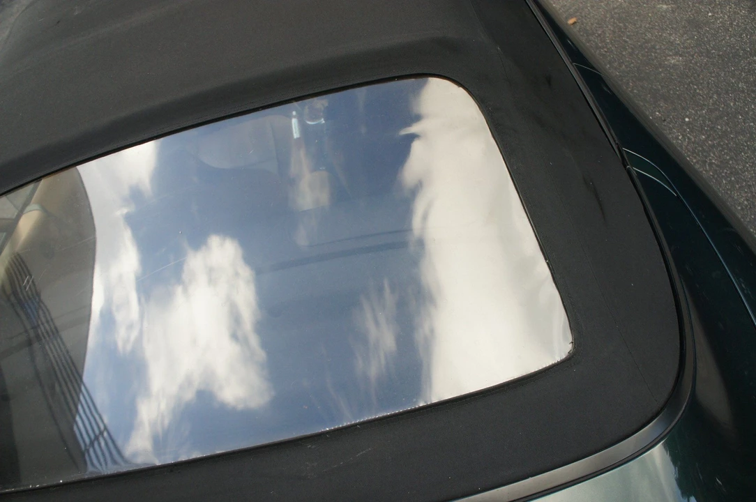 1999 Porsche 996 Carrera - Image 24 of 31