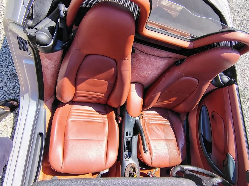 1999 Porsche 986 Boxster - Image 11 of 17