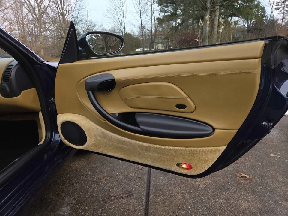 1999 Porsche 986 Boxster - Image 9 of 20
