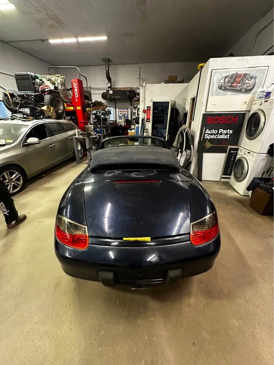 1999 Porsche 986 Boxster - Image 9 of 14