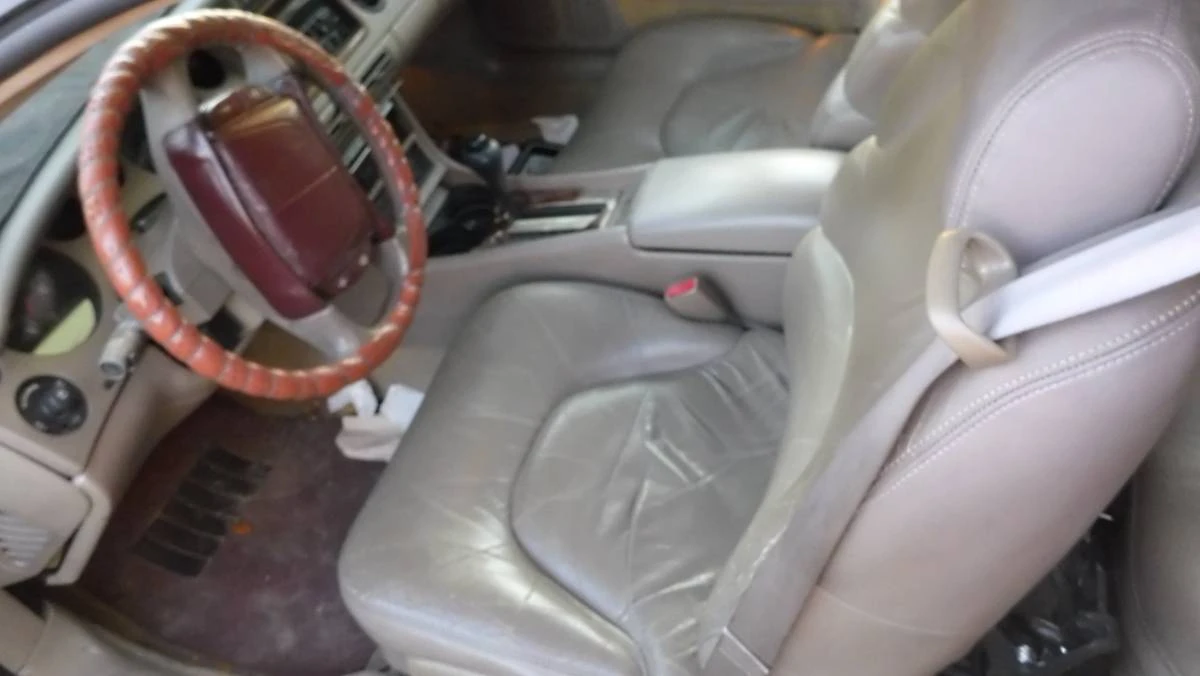 1999 Buick Riviera - Image 3 of 5
