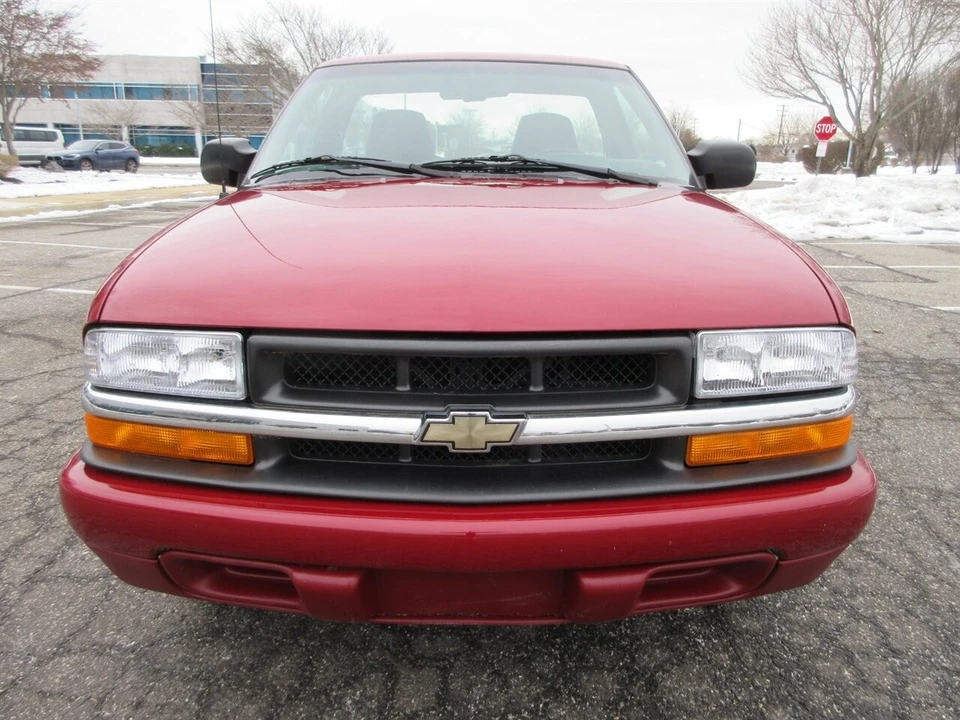 1999 Chevrolet S-10 - Image 11 of 21