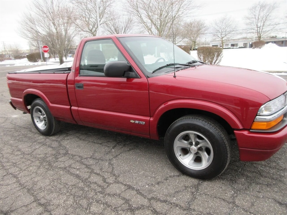 1999 Chevrolet S-10 - Image 16 of 21