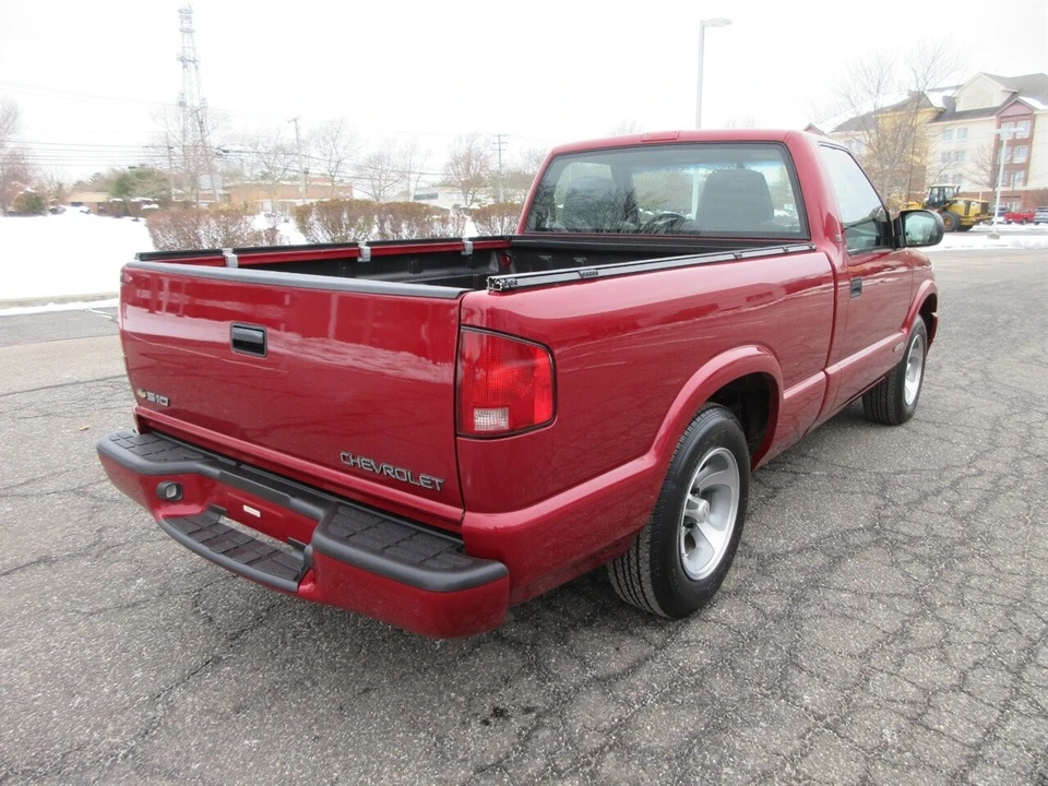 1999 Chevrolet S-10 - Image 8 of 21